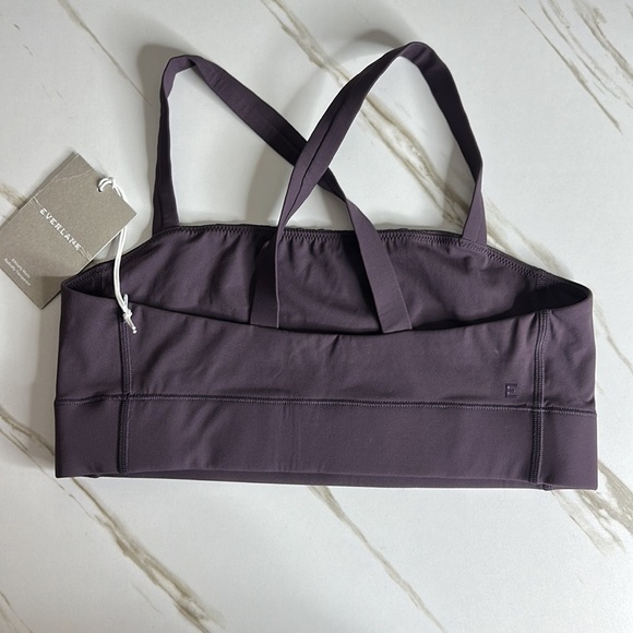 Everlane The Perform Cropped Top in Eggplant NWT Size Medium SOLD OUT ONLINE - Picture 8 of 9